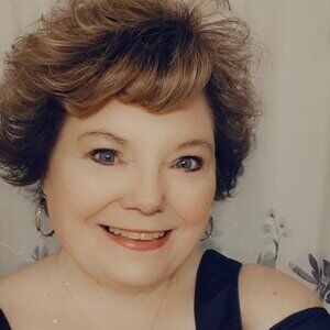 Meet your Posher, Shelly